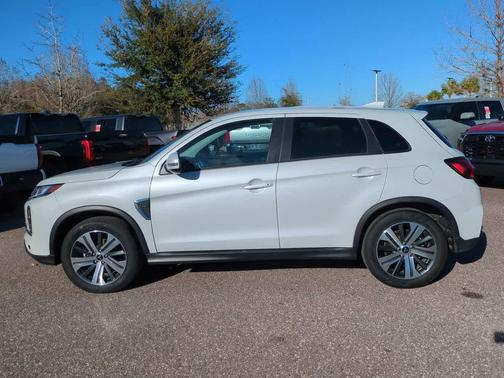 2024 Mitsubishi Outlander Sport SE