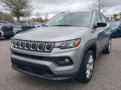 2022 Jeep Compass Latitude Lux