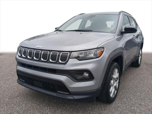 2022 Jeep Compass Latitude Lux
