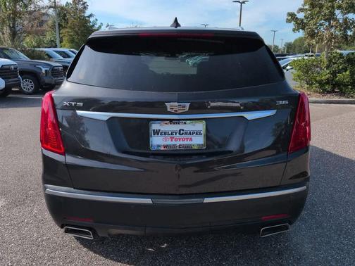 Dark Granite Metallic 2019 Cadillac XT5 Base