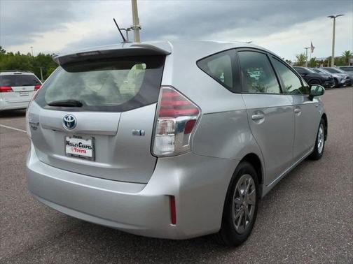 2015 Toyota Prius v Four