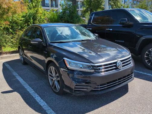 2017 Volkswagen Passat 1.8T R-Line w/Comfort