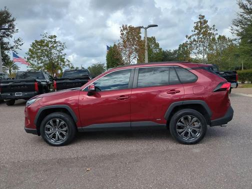 2023 Toyota RAV4 Hybrid XLE Premium