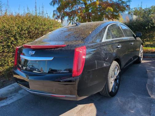 2016 Cadillac XTS Standard