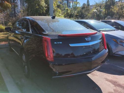 2016 Cadillac XTS Standard