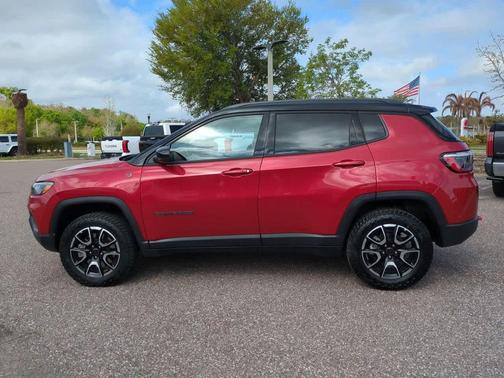2025 Jeep Compass Trailhawk