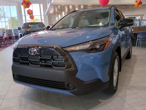 2026 Toyota Corolla Cross LE