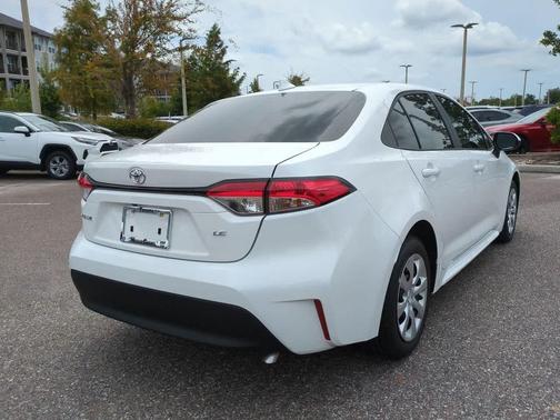 2025 Toyota Corolla LE