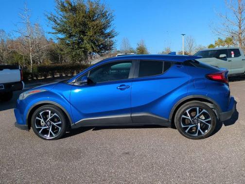 2018 Toyota C-HR XLE Premium