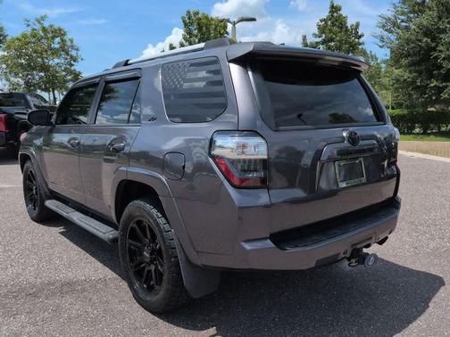 Magnetic Gray Metallic 2022 Toyota 4Runner SR5 Premium