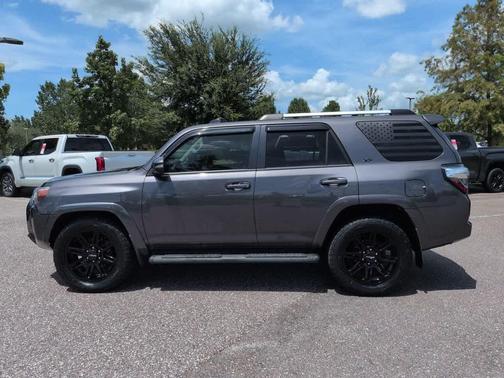 Magnetic Gray Metallic 2022 Toyota 4Runner SR5 Premium
