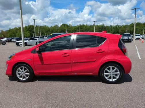 2016 Toyota Prius c Four