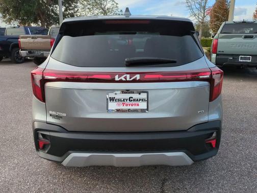 2024 Kia Seltos LX