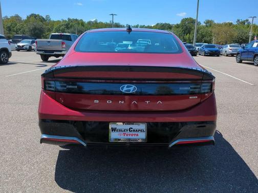 2024 Hyundai SONATA Hybrid SE