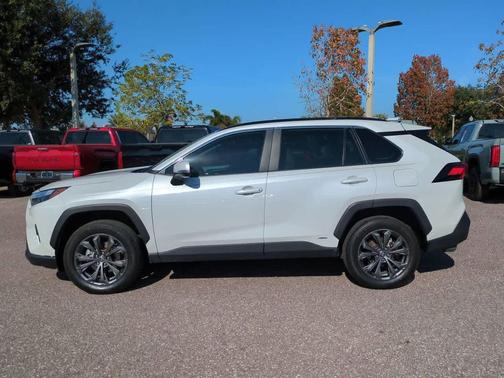 2024 Toyota RAV4 Hybrid XLE Premium