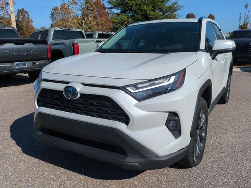 2024 Toyota RAV4 Hybrid XLE Premium