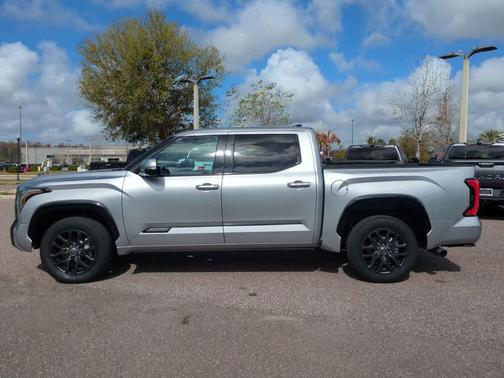 2023 Toyota Tundra Platinum