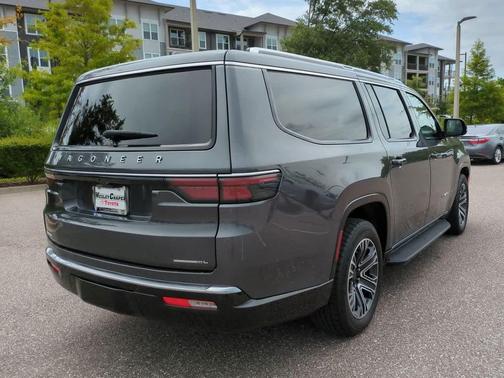 2023 Jeep Wagoneer L Series II 4x4
