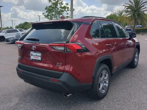 2025 Toyota RAV4 Hybrid XLE