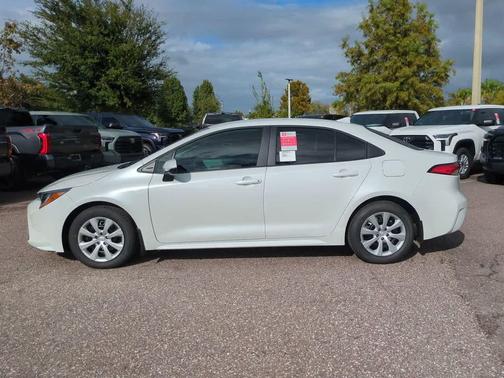 2026 Toyota Corolla LE