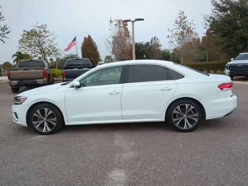 2022 Volkswagen Passat 2.0T SE