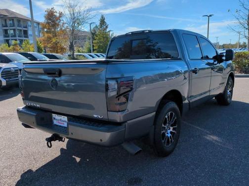 2021 Nissan Titan SV