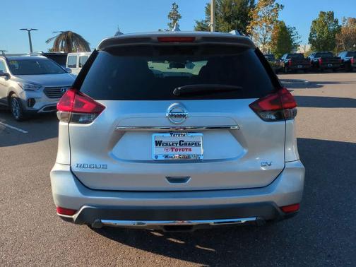 2018 Nissan Rogue SV