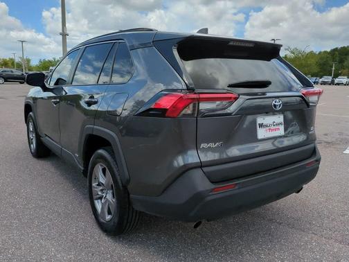 2024 Toyota RAV4 Hybrid LE