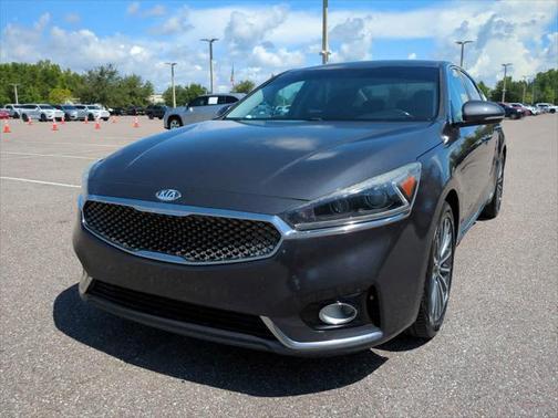 2017 Kia Cadenza Premium
