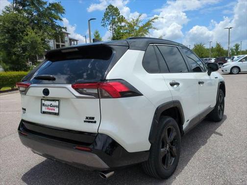 2021 Toyota RAV4 Hybrid SE