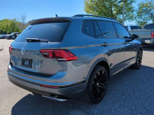 2020 Volkswagen Tiguan 2.0T SE R-Line Black