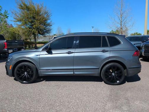 2020 Volkswagen Tiguan 2.0T SE R-Line Black