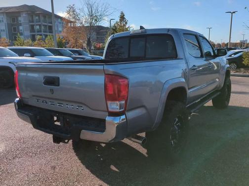 2017 Toyota Tacoma SR5