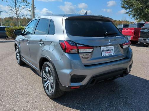 2025 Mitsubishi Outlander Sport SE