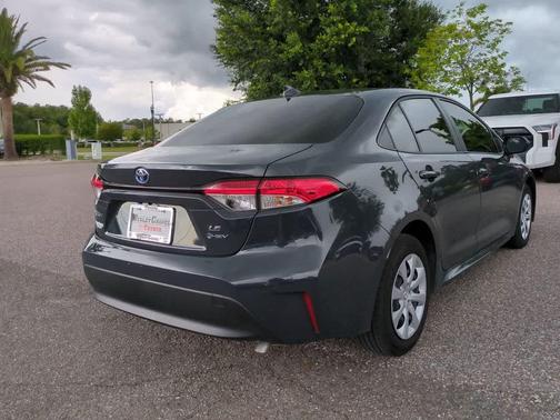 2025 Toyota Corolla Hybrid LE