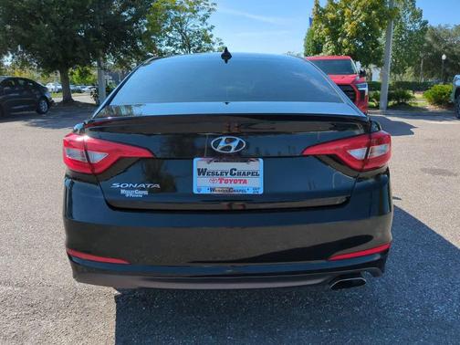 2017 Hyundai SONATA SE