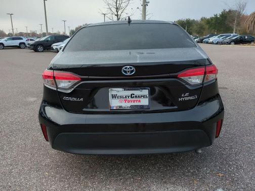2024 Toyota Corolla Hybrid LE