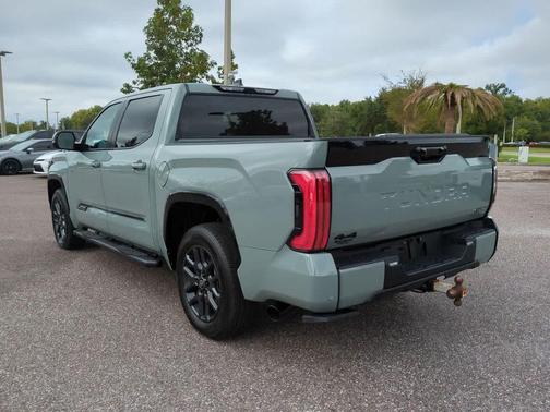 2025 Toyota Tundra Hybrid Platinum
