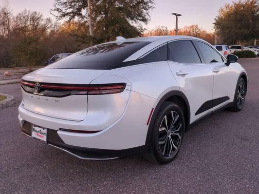 2023 Toyota Crown XLE