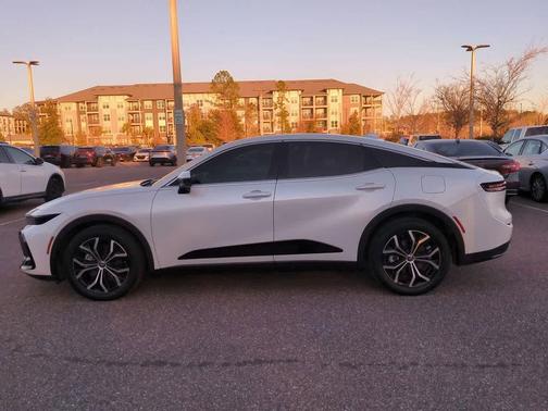 2023 Toyota Crown XLE