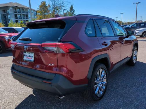 2021 Toyota RAV4 XLE Premium