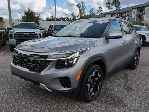 Steel Gray 2024 Kia Seltos EX