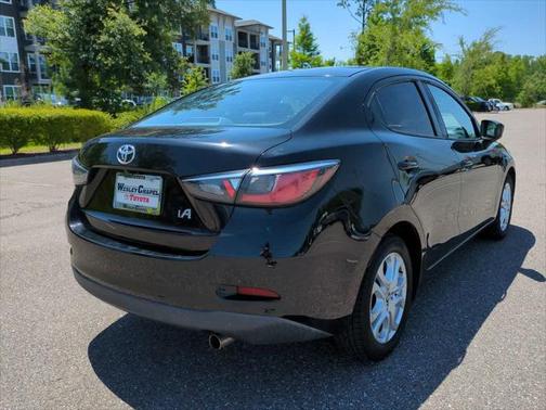 2017 Toyota Yaris iA Base