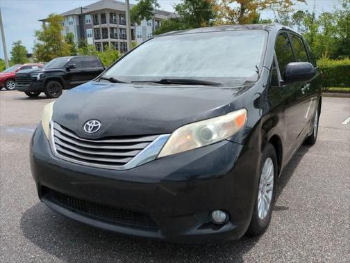 2016 Toyota Sienna XLE Premium