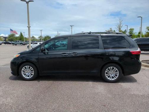 2016 Toyota Sienna XLE Premium