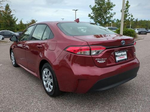 2025 Toyota Corolla Hybrid LE