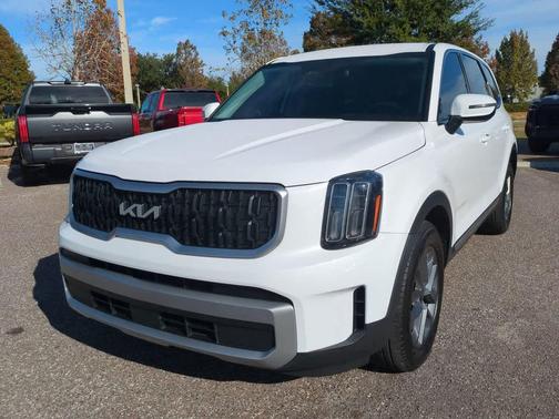 2023 Kia Telluride LX