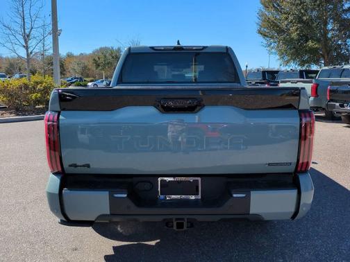 2026 Toyota Tundra Hybrid Platinum