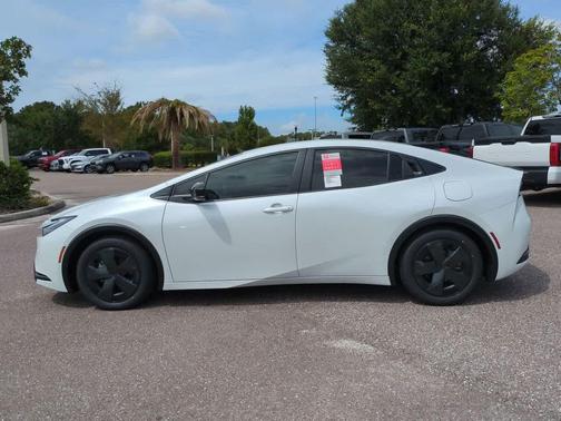 2026 Toyota Prius Plug-In Hybrid SE