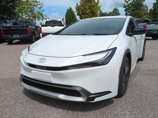 2026 Toyota Prius Plug-In Hybrid SE